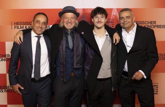 Unser Kinobetreiber erhält den Hessischen Kinopreis 2025 Unser Kinobetreiber erhält den Hessischen Kinopreis 2025